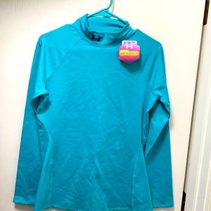 Brand new women’s under armour compression shirt